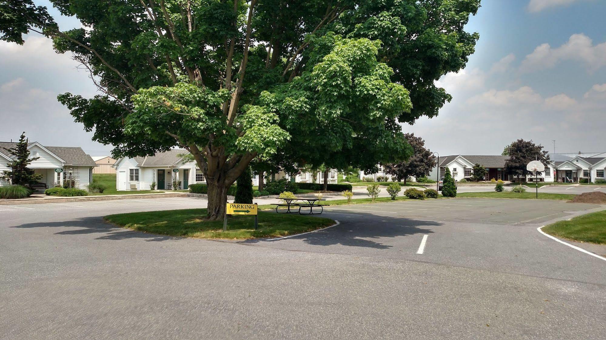 Spruce Lane Lodge And Cottages Smoketown  Exterior foto